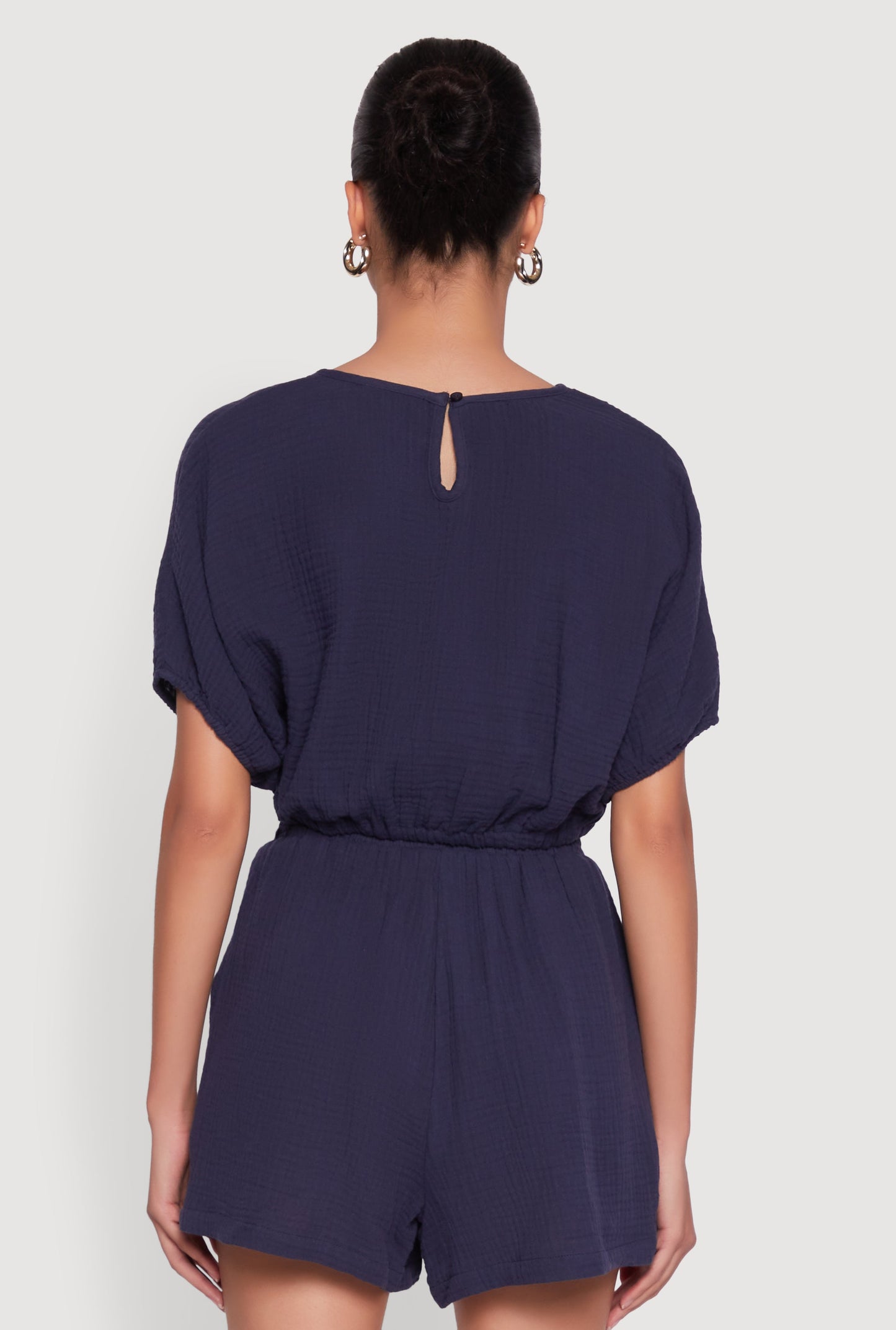 Chic Gauze Knit Crew Neck Cropped Blouse with Dolman Sleeves